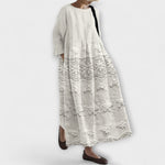 Beiges Spitzenmuster-Kleid mit A-Linien-Schnitt, Rundhalsausschnitt und 3/4-Ärmeln