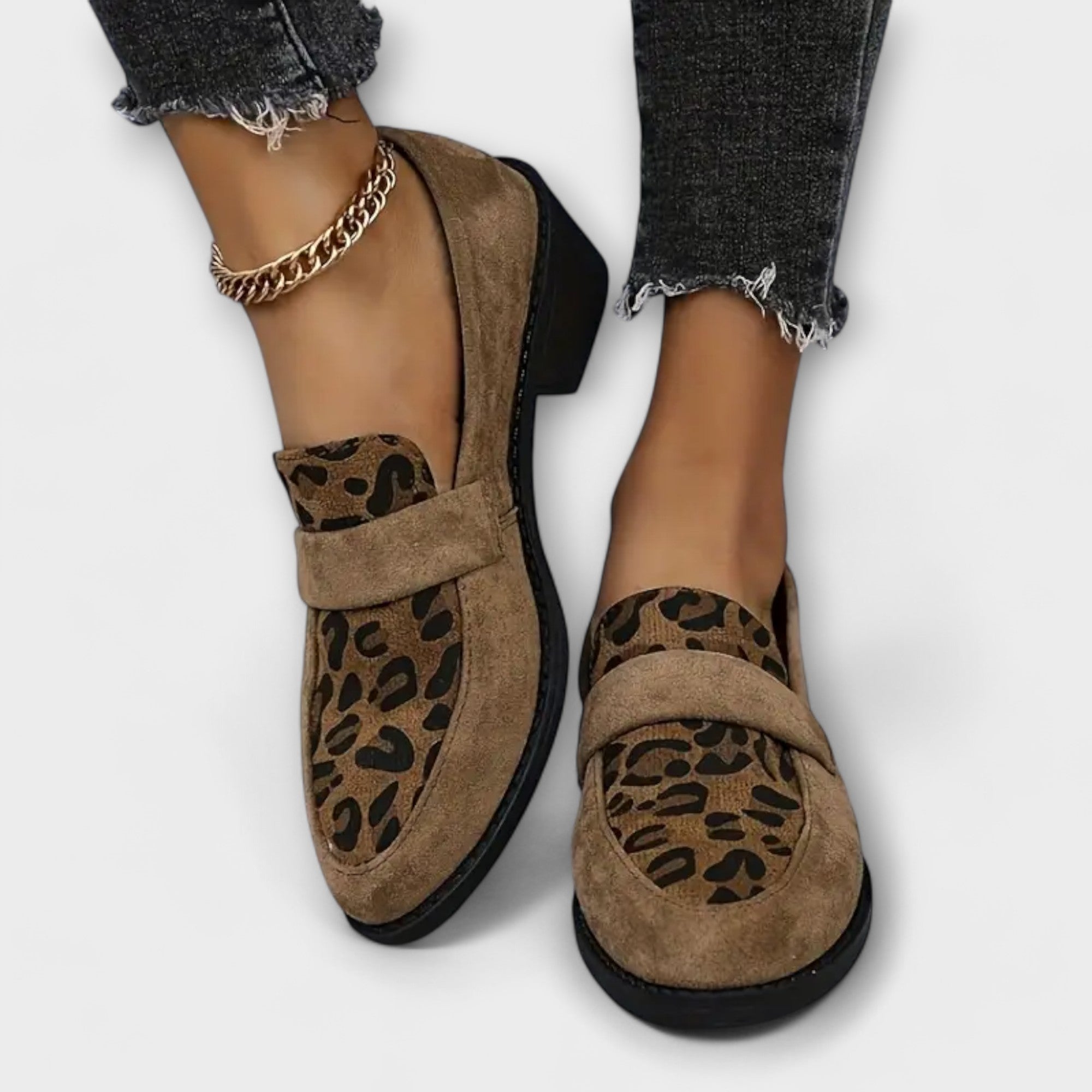 Braune Loafer mit Leopardenmuster-Front, seitlichem Riemen und flachem Blockabsatz