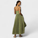 Olivgrünes Midi-Trägerkleid mit schmalen Trägern und Faltenrock, Rückansicht