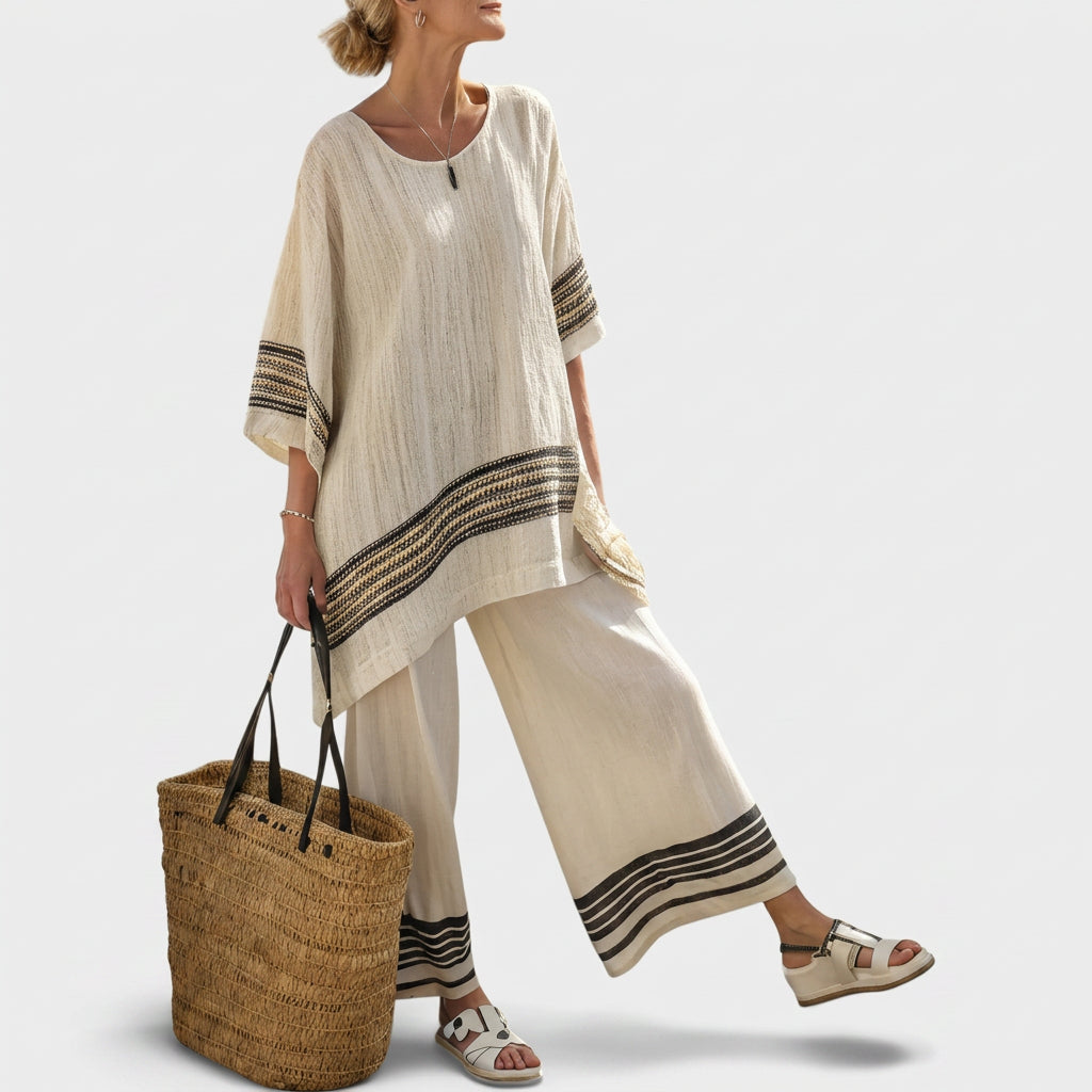 Elegantes Set aus Leinen: lockere Tunika mit gestreiften Abschlüssen und weite Hose