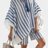 Gestreiftes Blusen-Shorts-Set: ponchoartige Bluse mit Tassel am Ausschnitt, Shorts