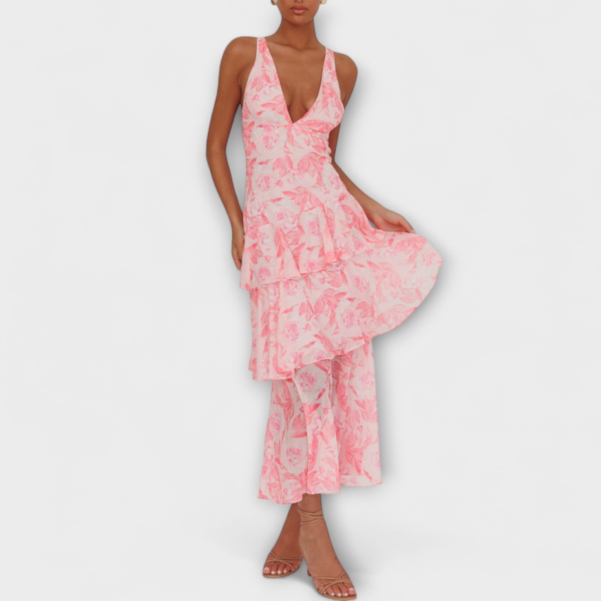 Hellrosa Chiffonkleid mit V-Ausschnitt und fließenden Lagen, feine Träger