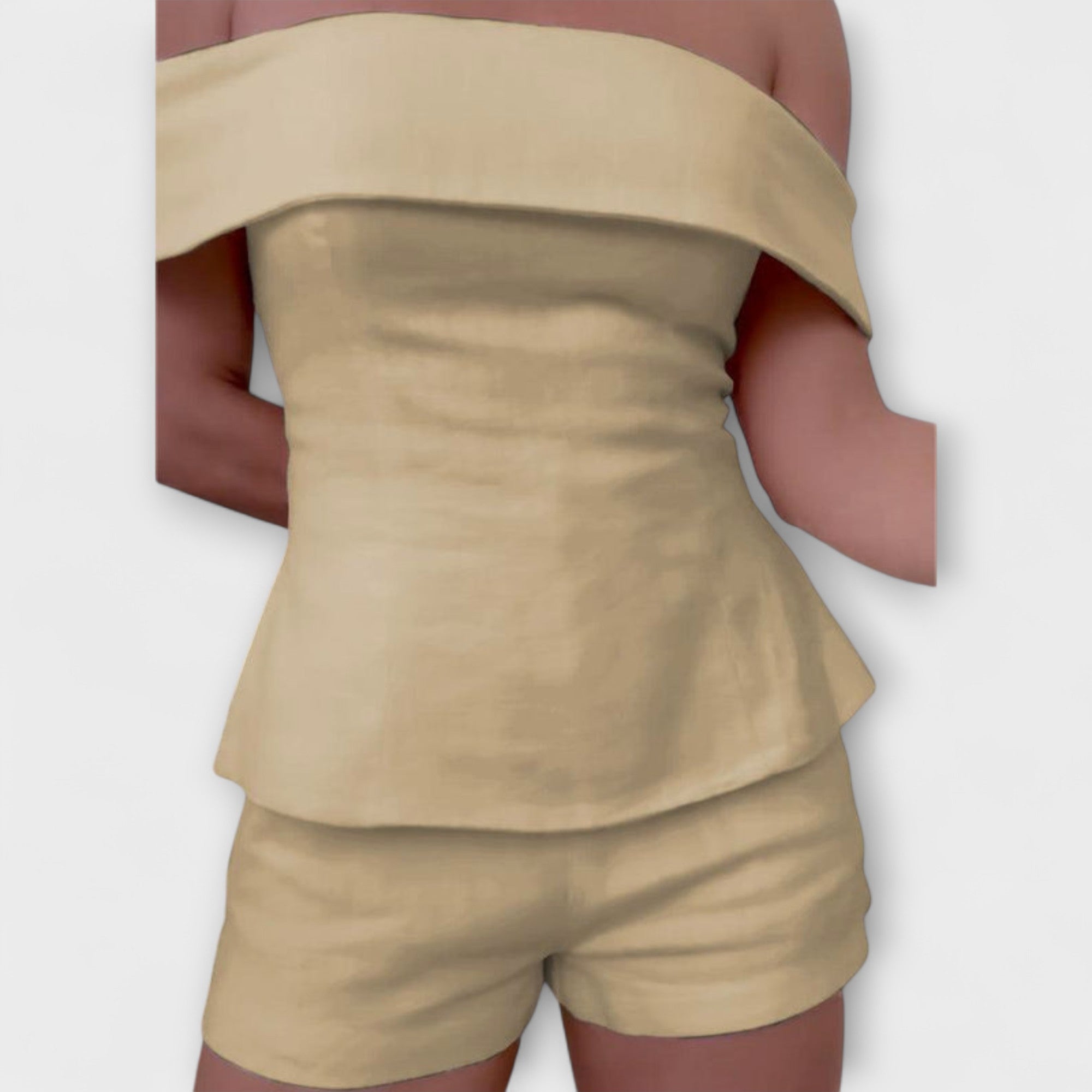 Zweiteiliges Set: schulterfreies Peplum-Oberteil und Shorts, beiger Khaki-Ton