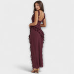 Bordeauxrotes Maxikleid mit Trägern, Volants an Rockkante und Beinschlitz
