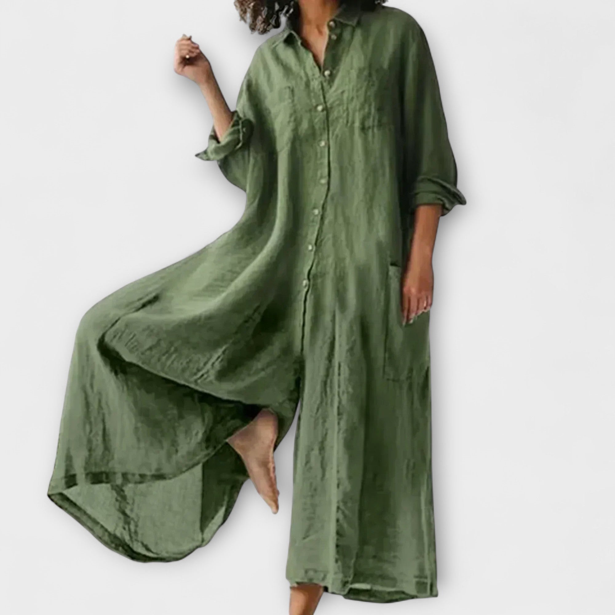 Bequemer Jumpsuit in Grün, knöpfbare Vorderseite, weite Ärmel, langes Bein, locker fallend