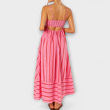 Maxi-Kleid in Pink mit Trägern, gestreiften Bahnen und gerafftem Oberteil