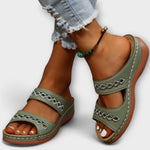 Orthopädische Sandalen in Grün mit verstellbaren Riemen und gepolsterter Sohle