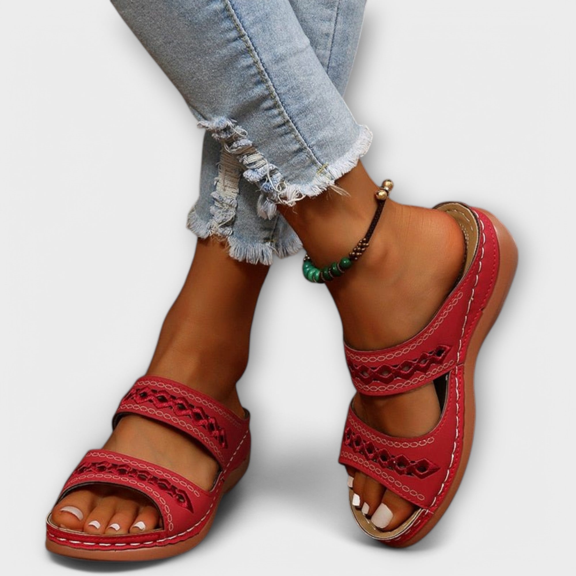 Orthopädische Sandalen in Rot mit zwei Riemen, offenen Zehen und gepolsterter Sohle
