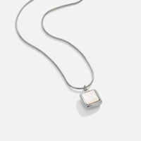 Sylvie – Goldenes Halsband mit kleinen Plättchen