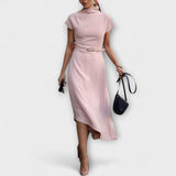 Rosa asymmetrisches Kleid mit Kurzarm, Stehkragen und Taillengürtel