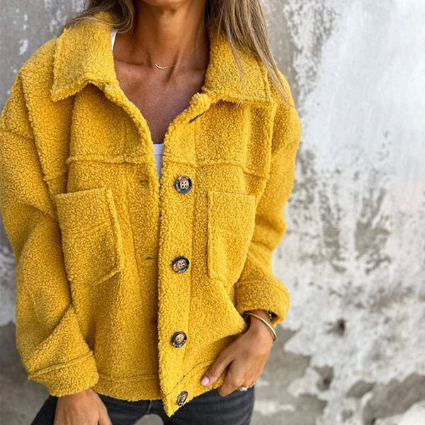 Kurze Jacke Dion mit Revers, gelbe Teddyoptik, Knöpfe vorn, Brusttaschen