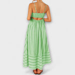 Maxi-Kleid Rückansicht mit Spaghettiträgern, grün geringelt, gerafftes Oberteil