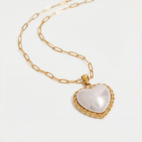 Victoire – Elegante Goldkette mit stilvollem Anhänger