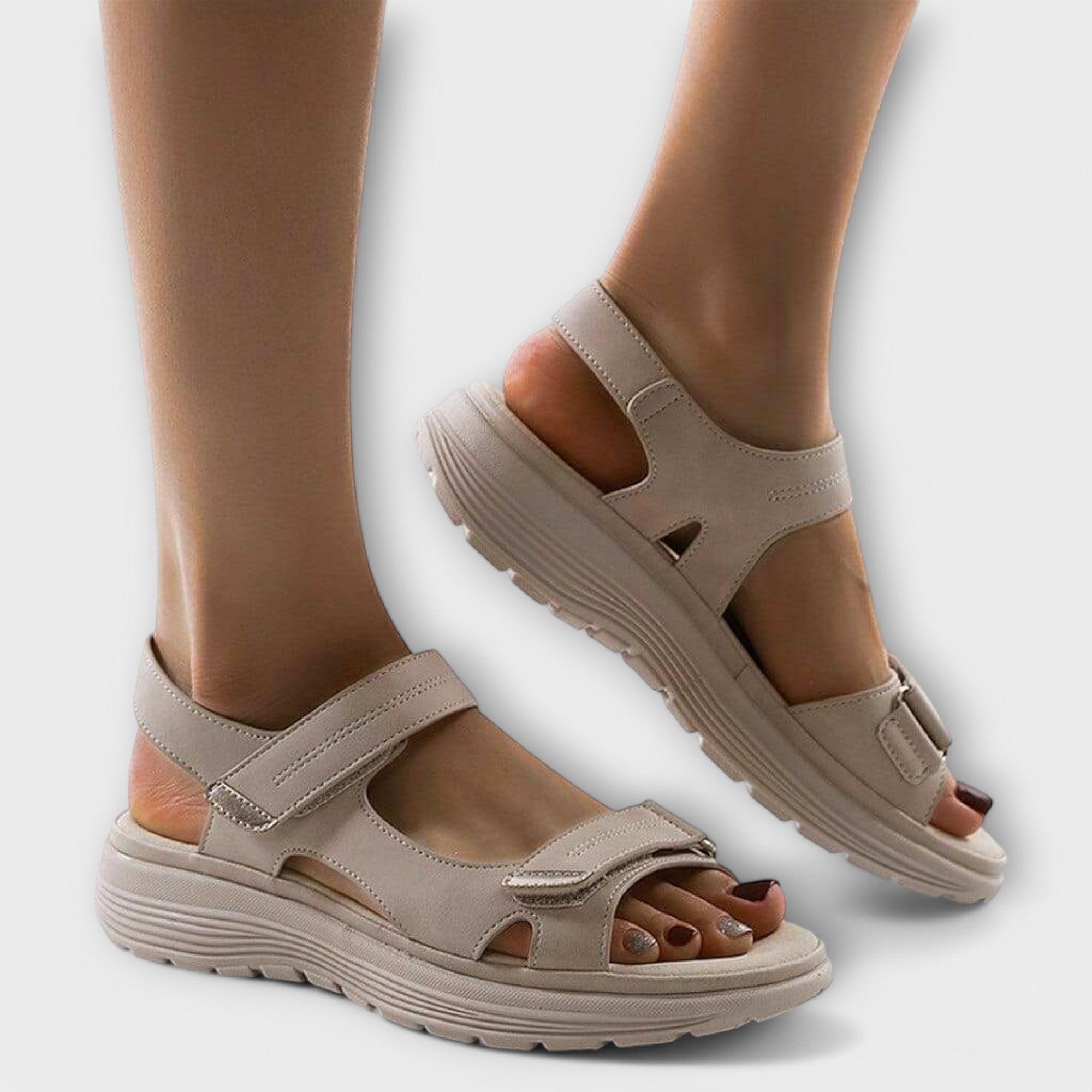 Orthopädische Sandalen in Beige mit offenen Zehen und verstellbaren Klettriemen